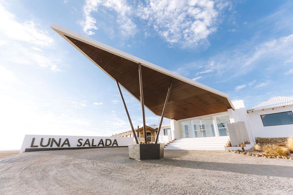 Modern entrance of Hotel Luna Salada, an exclusive accommodation near the Uyuni Salt Flats.